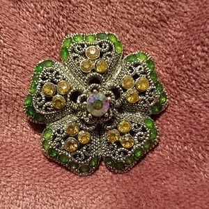 Vintage 5 leaf clover brooch